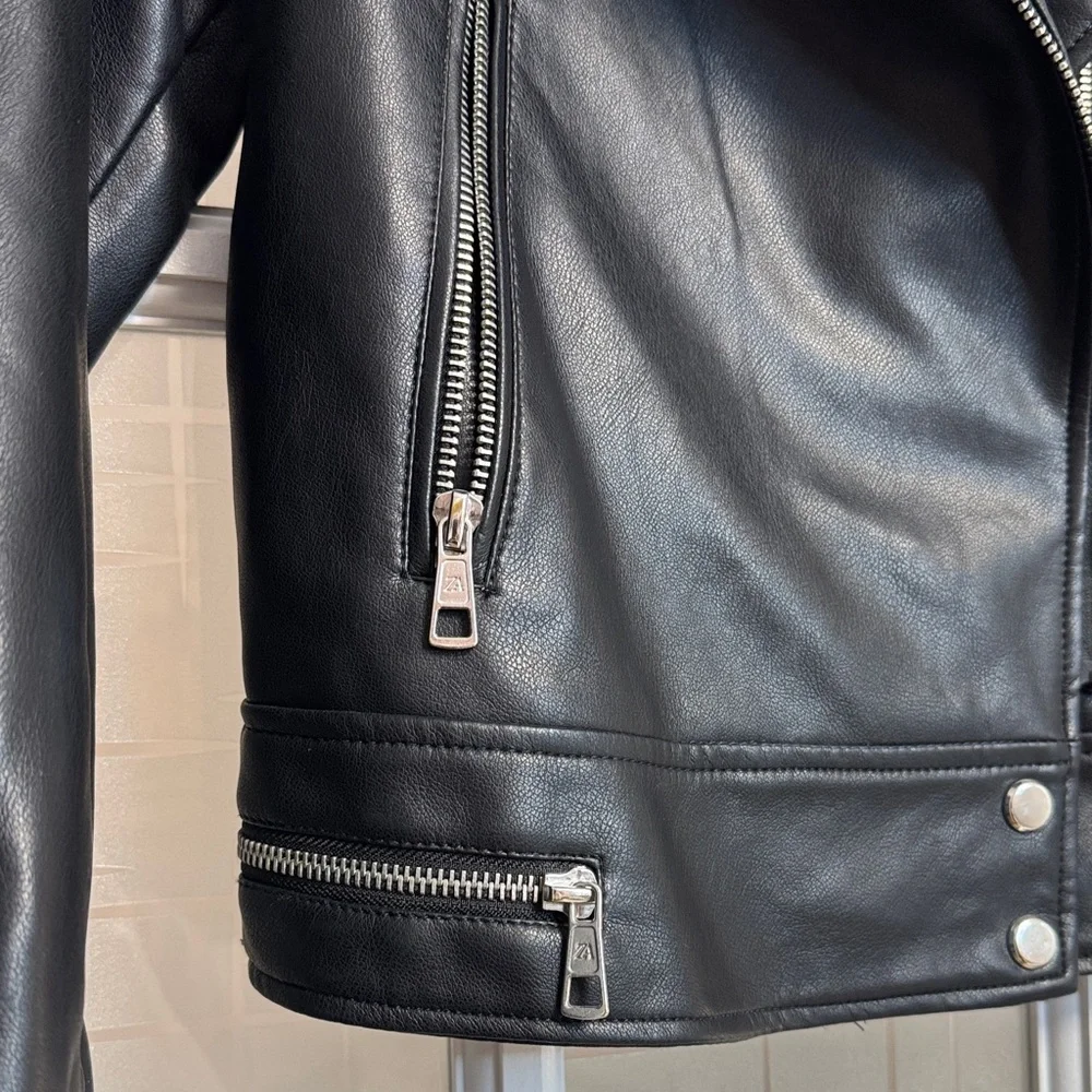 Zara Sleek Black Biker Jacket